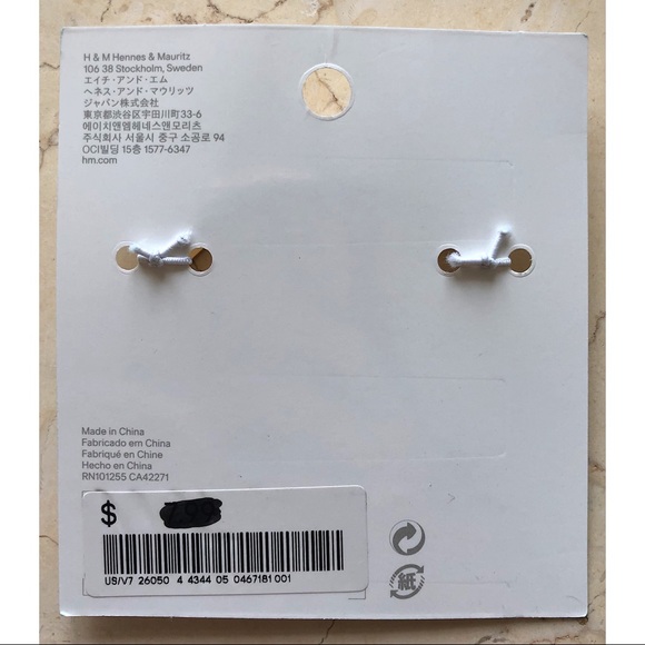 NWT H&M Gold Cuff Bracelet with Rhinestones - Picture 4 of 4